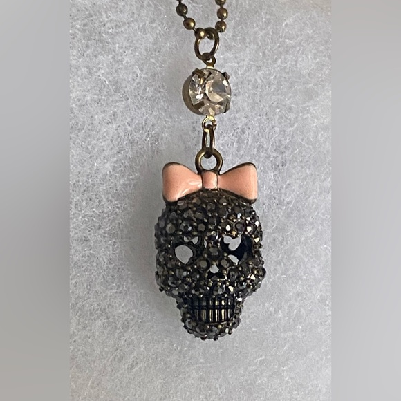 Betsey Johnson Pink Bow & Black Crystal Skull Pendant Necklace - Picture 4 of 6